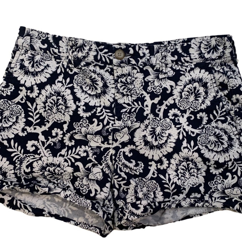 GAP KHAKIS Navy/White Floral Paisley Girlfriend Chinos Shorts Sz 4